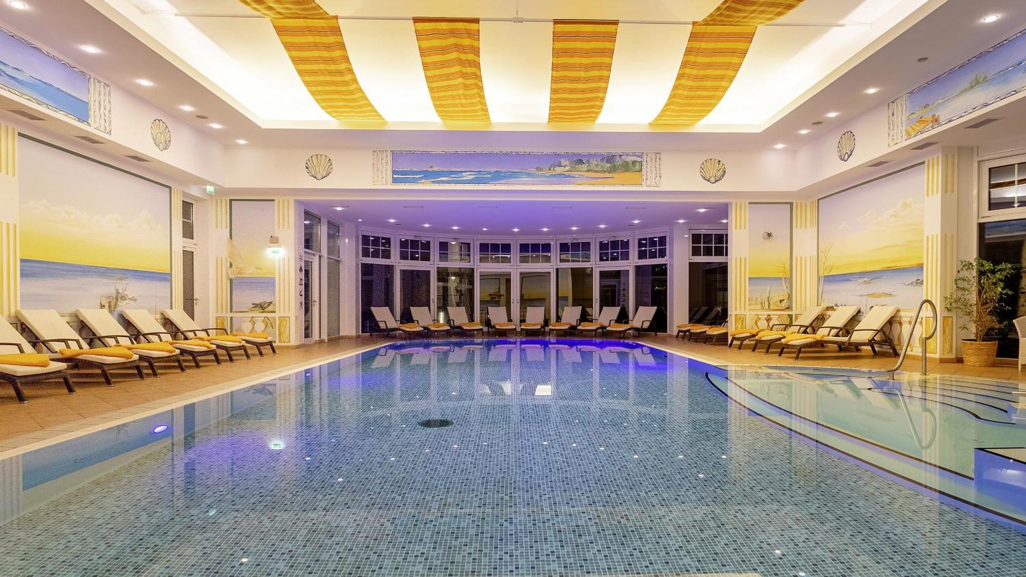 Hotel Zur Post - Ein Rovell Hotel Heringsdorf  Exterior photo
