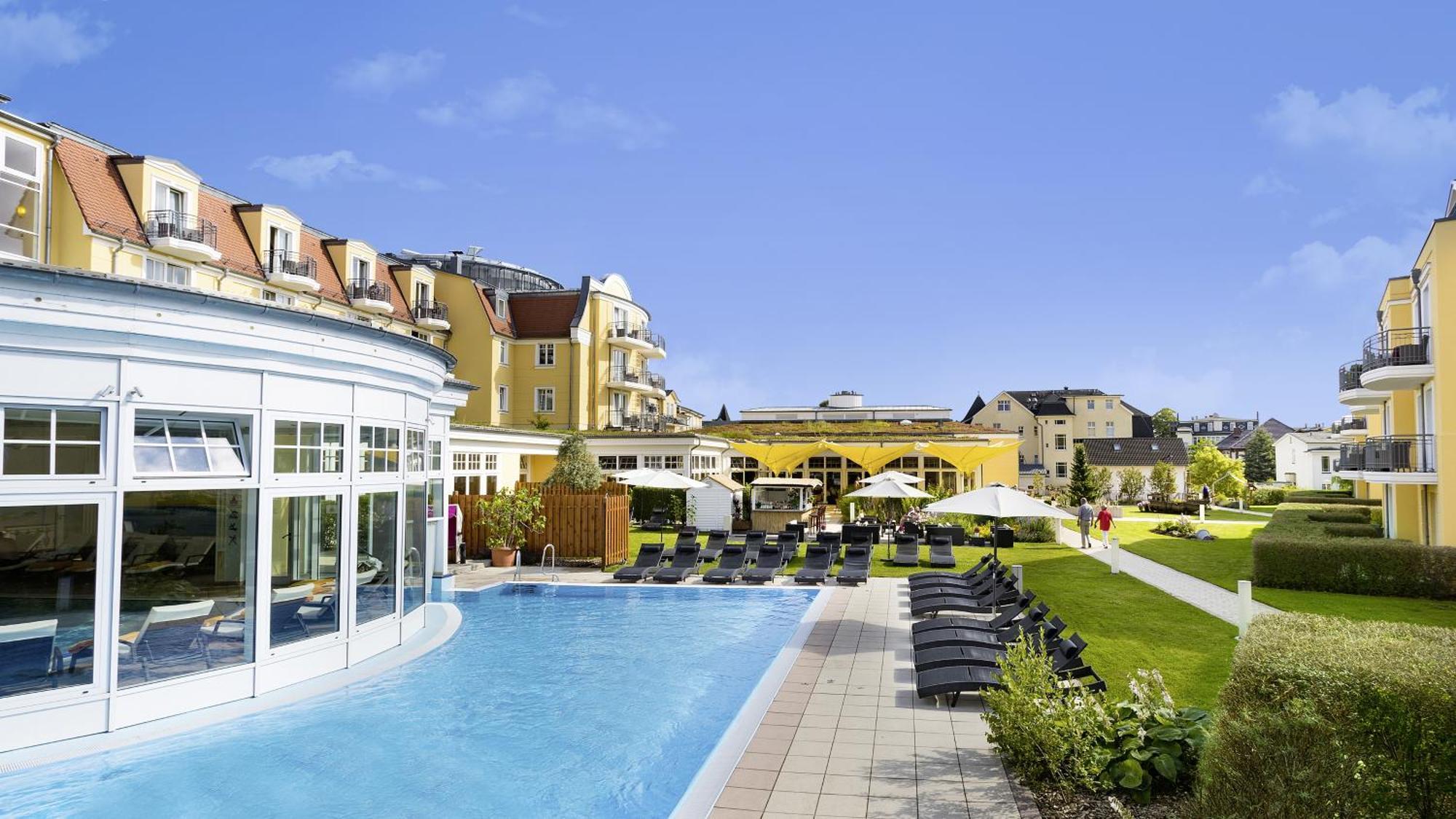 Hotel Zur Post - Ein Rovell Hotel Heringsdorf  Exterior photo